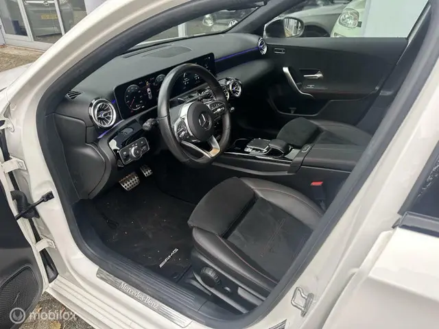 Mercedes-Benz A-Klasse 200 Launch Ed Pr.+ 2018 Benzine 6