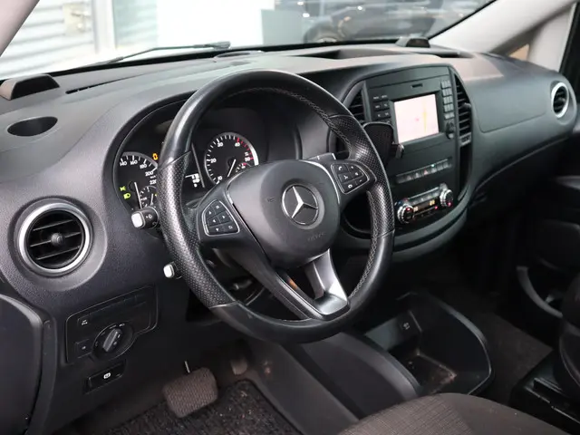 Mercedes-Benz Vito 3