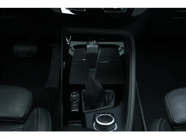 BMW X2 xDrive25e High Executive 2020 Hybride Benzine 36
