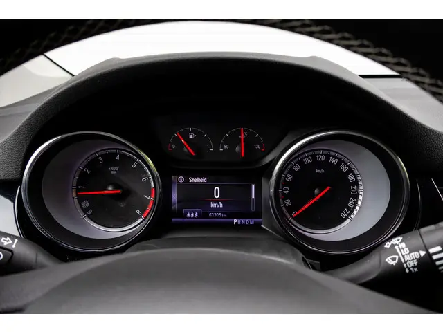 Opel Astra 1.6 Turbo Innovation 2019 Benzine 16