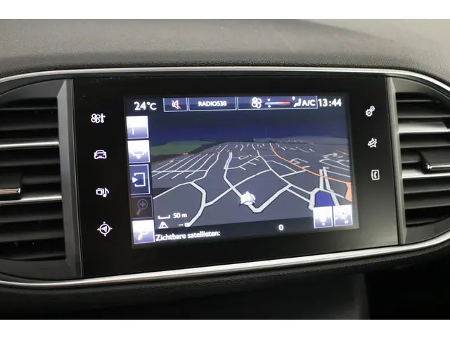 Peugeot 308 1.2 PureTech Blue Lease 110 PK. 2015 Benzine 23