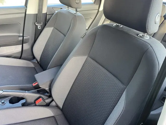 Volkswagen Taigo 1.0 TSI Life Business 2023 Benzine 15