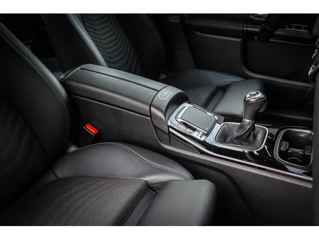 Mercedes-Benz B-Klasse 160 2020 Benzine 17