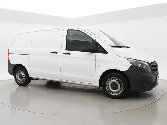 Mercedes-Benz Vito 111 CDI 2015 Diesel 23