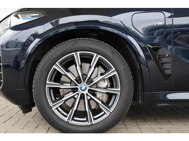 BMW X5 xDrive50e 2024 Hybride Benzine 6