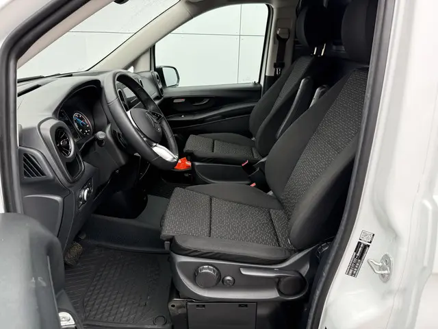 Mercedes-Benz eVito 112 Pro 66kWh 2024 Elektrisch 9