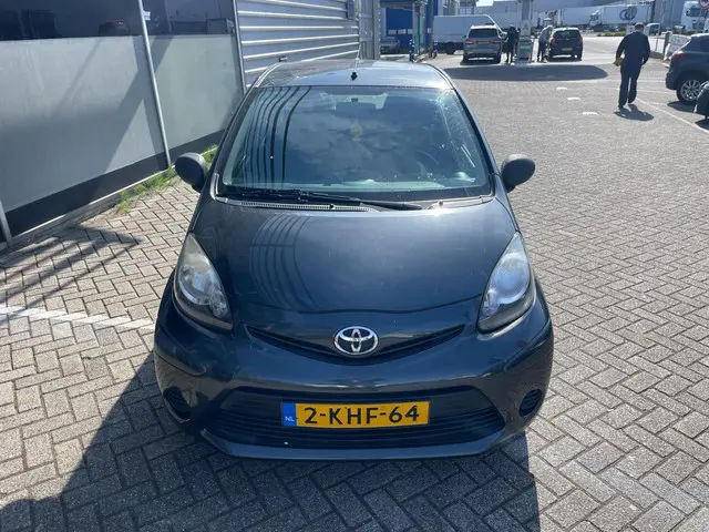 Toyota Aygo 1.0 VVT-i Comfort / AIRCO 2012 Benzine 16