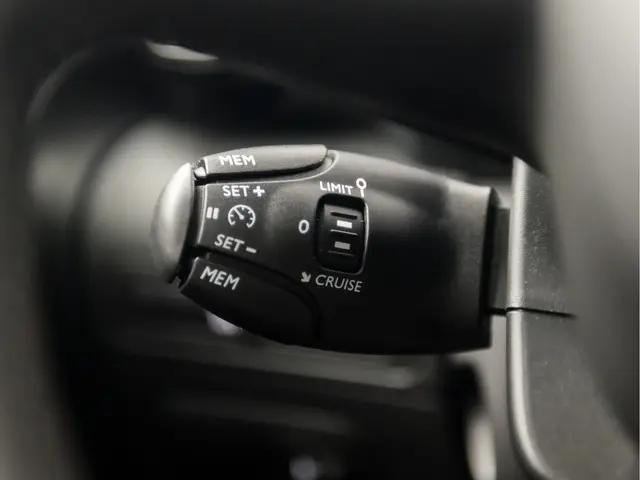 Citroën C3 Aircross 1.2 PureTech Max Sport 2023 Benzine 22