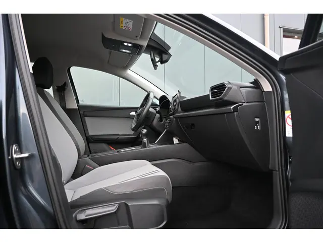 SEAT Leon 1.0 TSI Style Business Intense 2021 Benzine 38