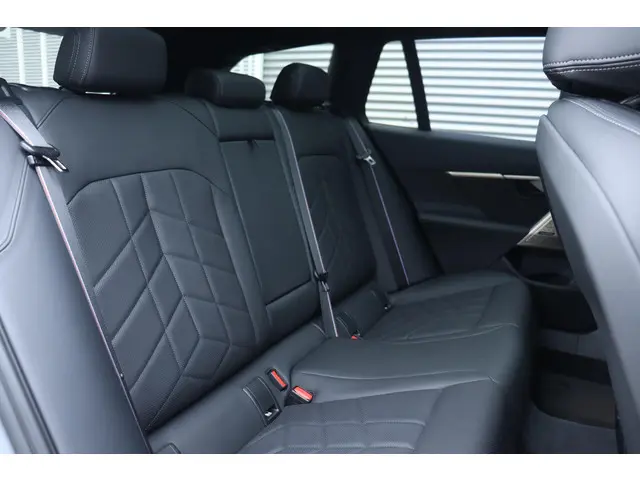 BMW i5 Touring M60 xDrive 2024 Elektrisch 10
