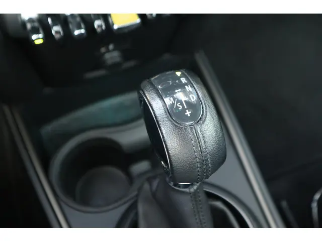 MINI Countryman Cooper SE ALL4 2021 Hybride Benzine 17