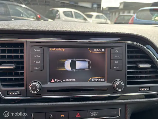 SEAT Leon 1.2 TSI Style Business 2013 Benzine 26