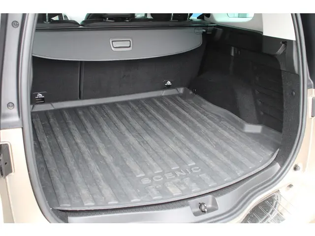 Renault Grand Scénic 1.3 TCe Bose 2018 Benzine 6