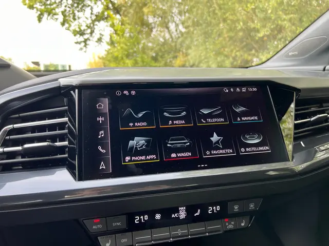 Audi Q4 e-tron 40 S edition 77 kWh 2023 Elektrisch 22