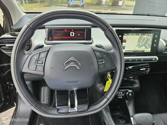 Citroën C4 Cactus 1.2 PureTech Shine 2017 Benzine 14