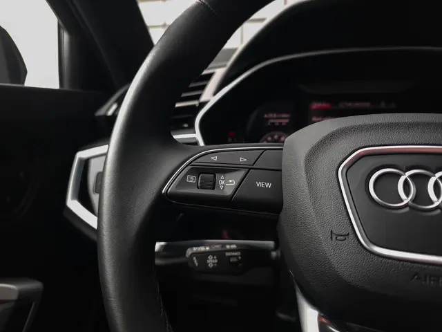 Audi Q3 Sportback 35 TFSI S Line 2024 Benzine 21