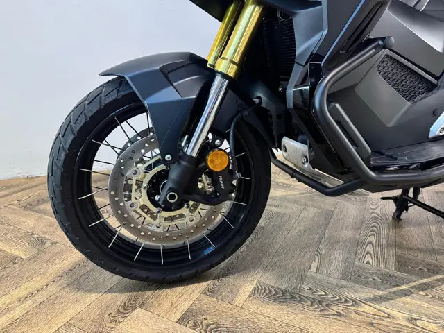 Honda NC 750 Scooter X-ADV KEYLESS LED 2022 Benzine 13