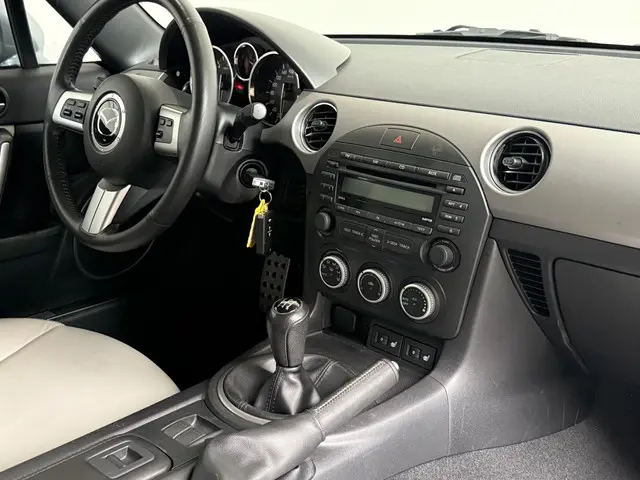 Mazda MX-5 1.8 Kaminari 2012 Benzine 6