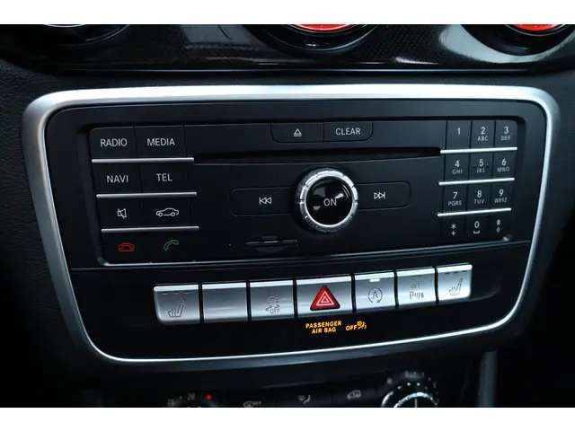 Mercedes-Benz GLA AMG 45 4MATIC 2018 Benzine 18