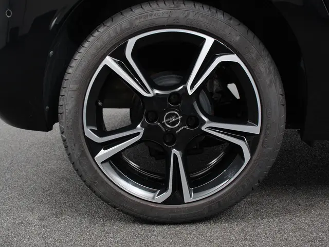Opel Corsa 1.2 100pk Turbo Elegance Sky 2024 Benzine 2