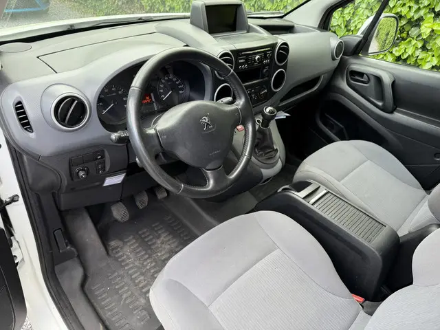 Peugeot Partner 120 1.6 e-HDI L1 Navteq 2014 Diesel 9