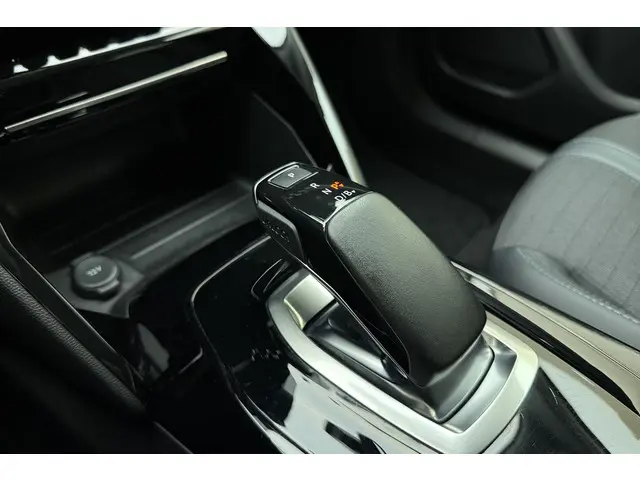 Peugeot e-2008 EV Allure Pack 50 kWh 2021 Elektrisch 26