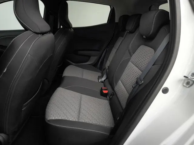 Renault Clio 1.0 TCe 90 Evolution 2023 Benzine 8