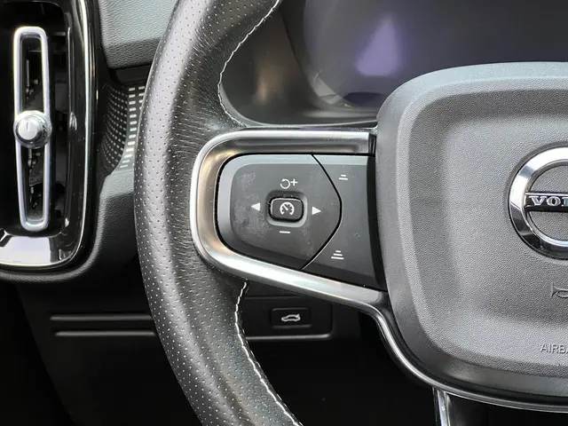 Volvo XC40 Recharge P8 AWD R-Design 2020 Elektrisch 23