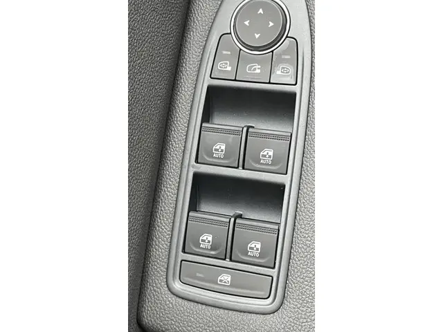 Mitsubishi Colt 1.6 HEV Instyle 2024 Hybride Benzine 18