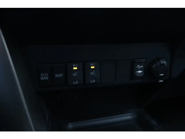 Toyota RAV4 2.0 Executive Business 4WD 2013 Benzine 23