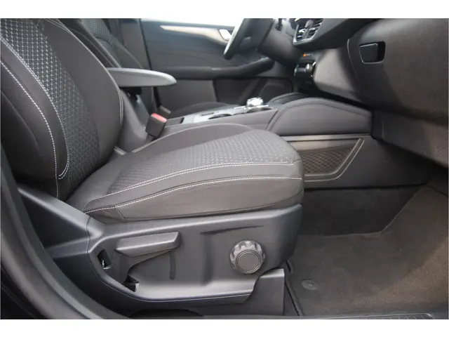 Ford Kuga 2.5 PHEV Titanium 243PK 2024 Hybride Benzine 30