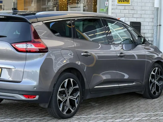 Renault Grand Scénic 1.3 TCe Techno 7p. 2022 Benzine 14