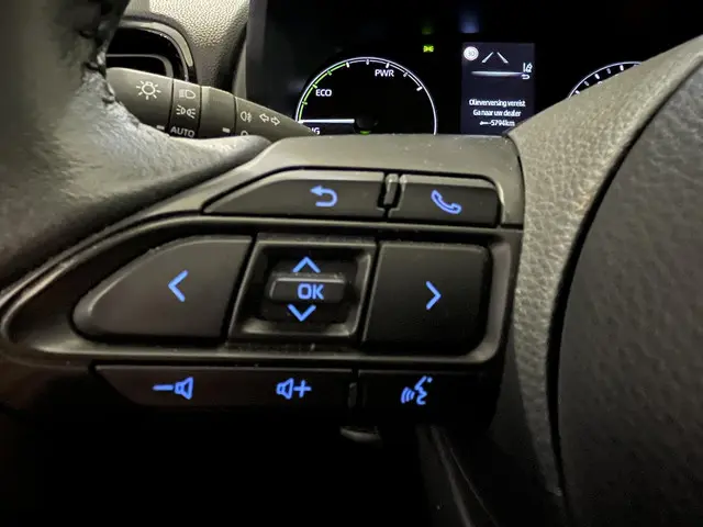 Toyota Yaris 1.5 Hybrid Active 2023 Hybride Benzine 23