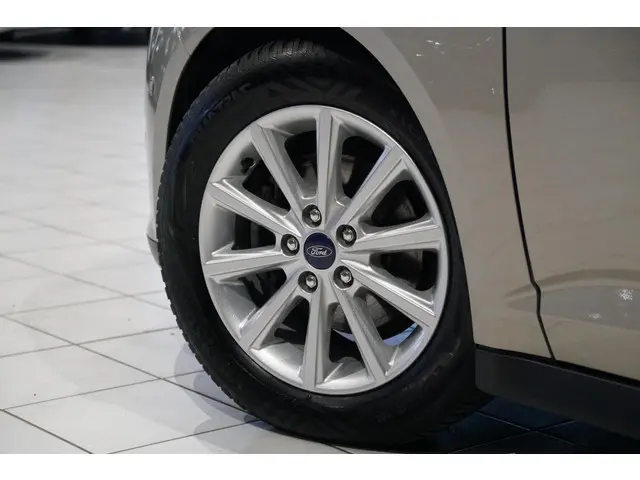 Ford C-MAX 1.0 Titanium 2016 Benzine 18