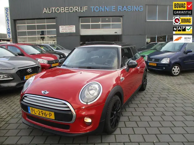 MINI Cooper Mini 1.5 Chili Serious Business 2014 Benzine