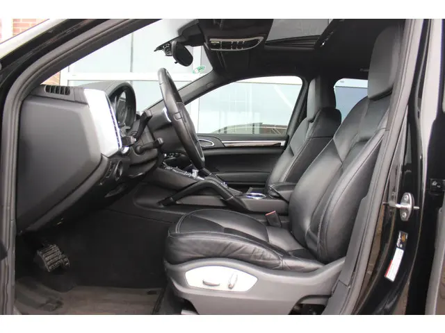 Porsche Cayenne 3.0 D 2012 Diesel 9