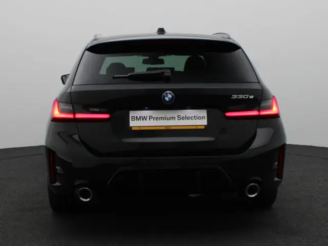 BMW 3 Serie Touring 330e 2026 Hybride Benzine 5