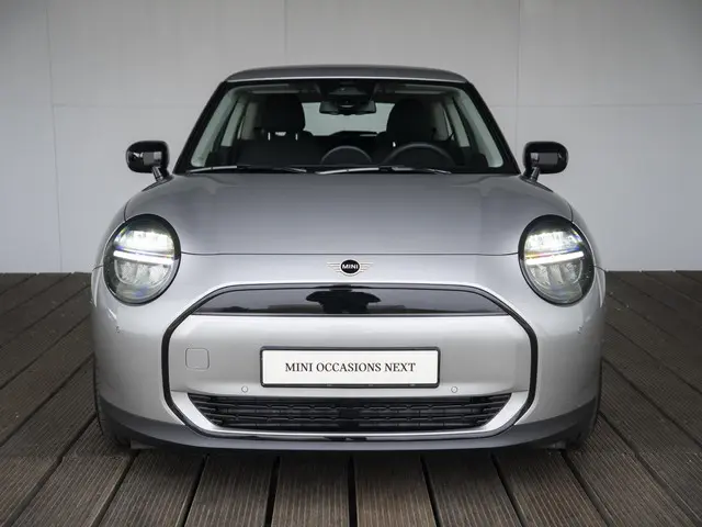 MINI 3-Deurs E Essential 2025 Elektrisch 3