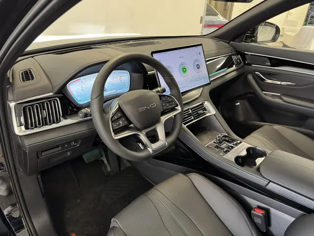 BYD SEAL U 1.5 DM-i FWD Boost 2025 Hybride Benzine 28