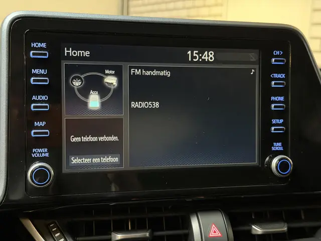 Toyota C-HR 1.8 Hybrid Dynamic 2021 Hybride Benzine 8