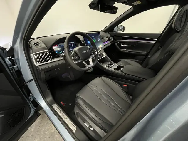 BYD SEAL U 1.5 DM-i FWD Boost 2025 Hybride Benzine 39