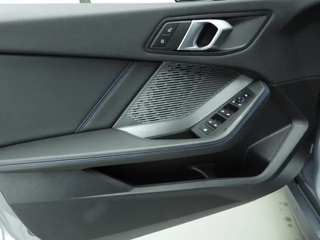 BMW 1 Serie 5-deurs 120 2025 Benzine 19