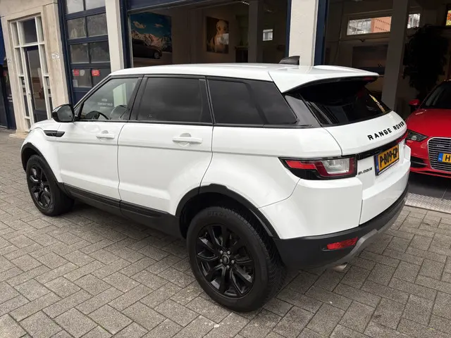 Land Rover Range Rover Evoque 3