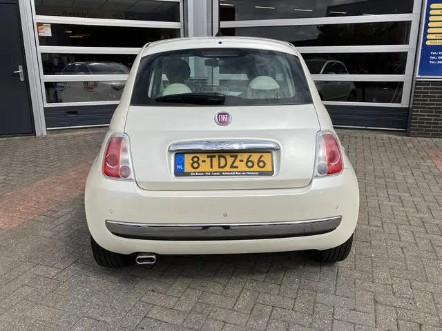 Fiat 500 0.9 TwinAir Lounge 2014 Benzine 10