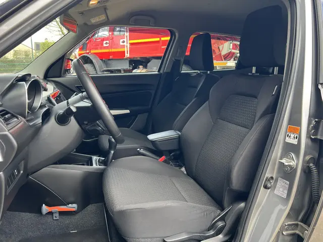 Suzuki Swift 1.2 Select 2017 Benzine 13