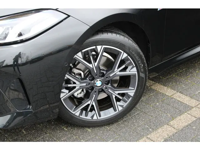BMW 1 Serie 120 M Sport Automaat 2025 Benzine 3
