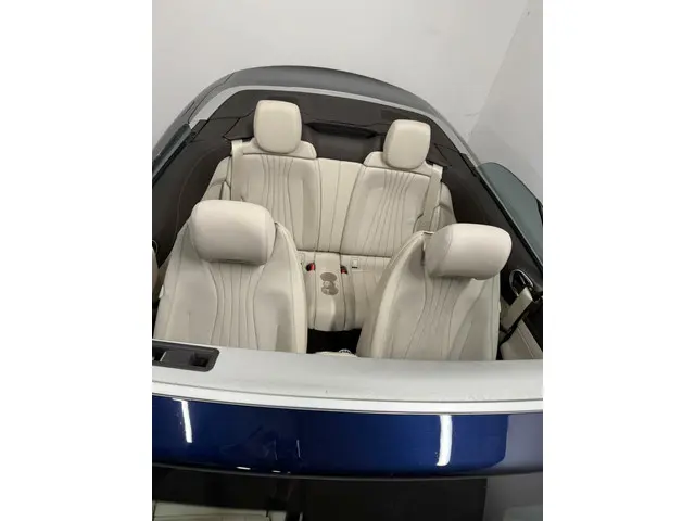 Mercedes-Benz E-Klasse Cabrio 300 AMG LINE 2018 Benzine 28