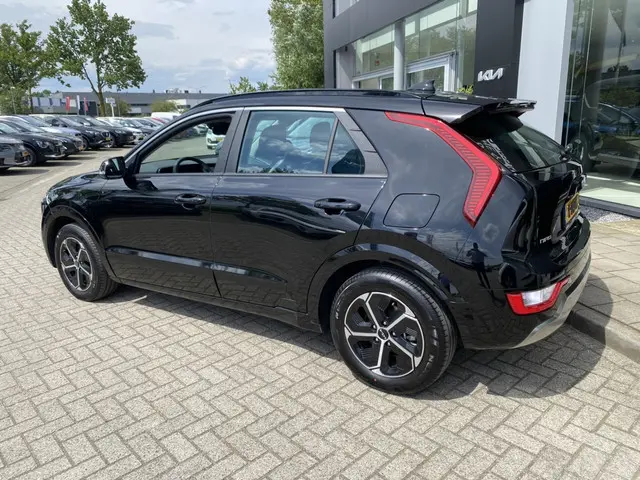 Kia Niro 1.6 GDi Hybrid DynamicLine 2023 Hybride Benzine 3