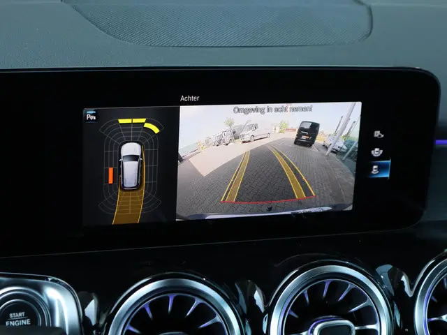 Mercedes-Benz GLB 200 AMG Line 2021 Benzine 24