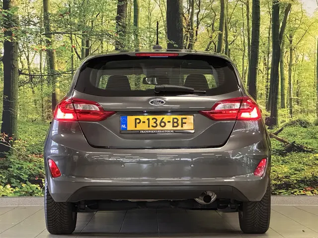 Ford Fiesta 1.1 Trend 2021 Benzine 6